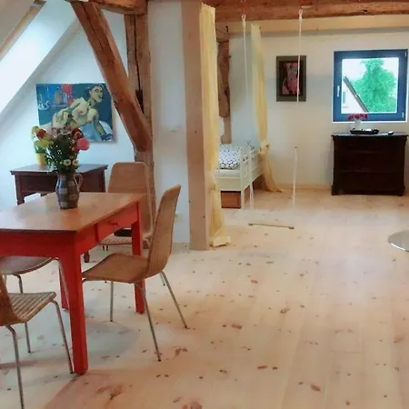 Дом отдыха 2 With Large Garden, Playground And Pool