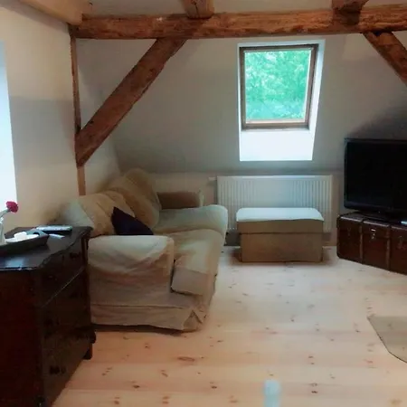 2 With Large Garden, Playground And Pool Дом отдыха *