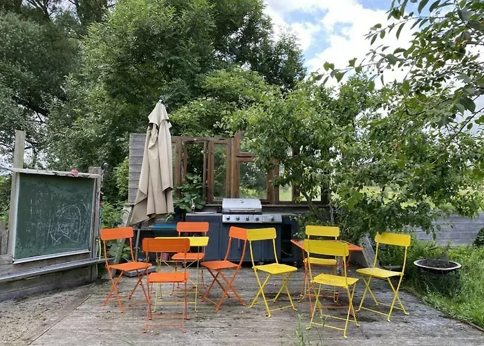 Дом отдыха 2 With Large Garden, Playground And Pool *