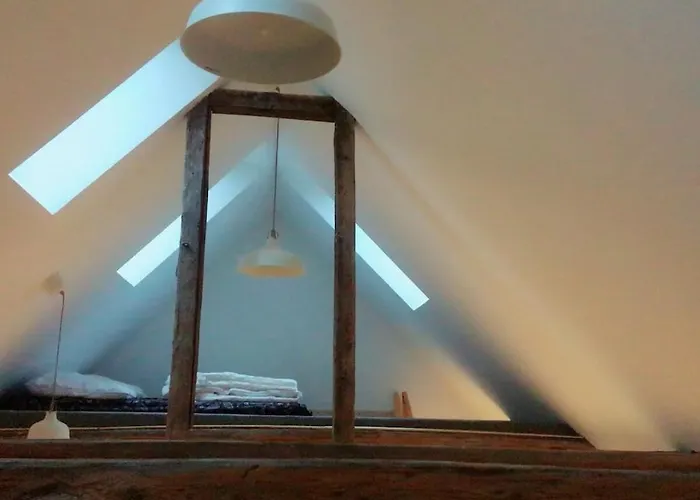 2 With Large Garden, Playground And Pool